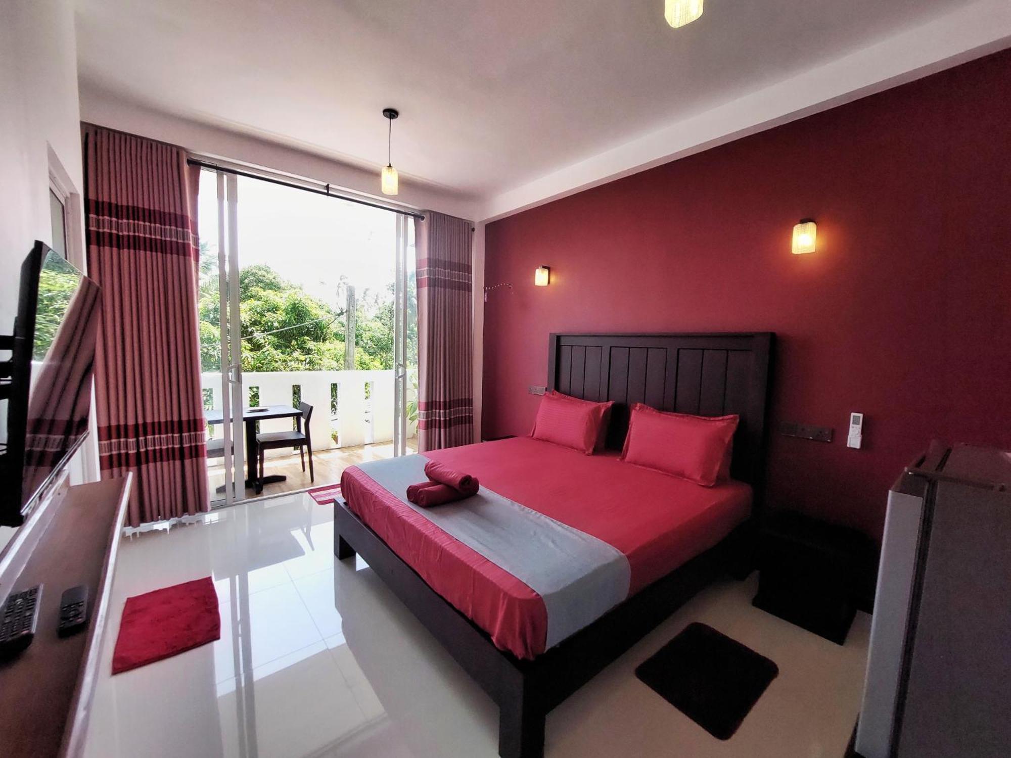 Chen Villa - Near Airport Negombo Buitenkant foto
